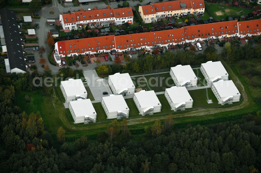 Bremen from above - Container settlement as temporary shelter and reception center for refugees on Marie-Mindermann-Strasse in the district Obervieland in Bremen, Germany