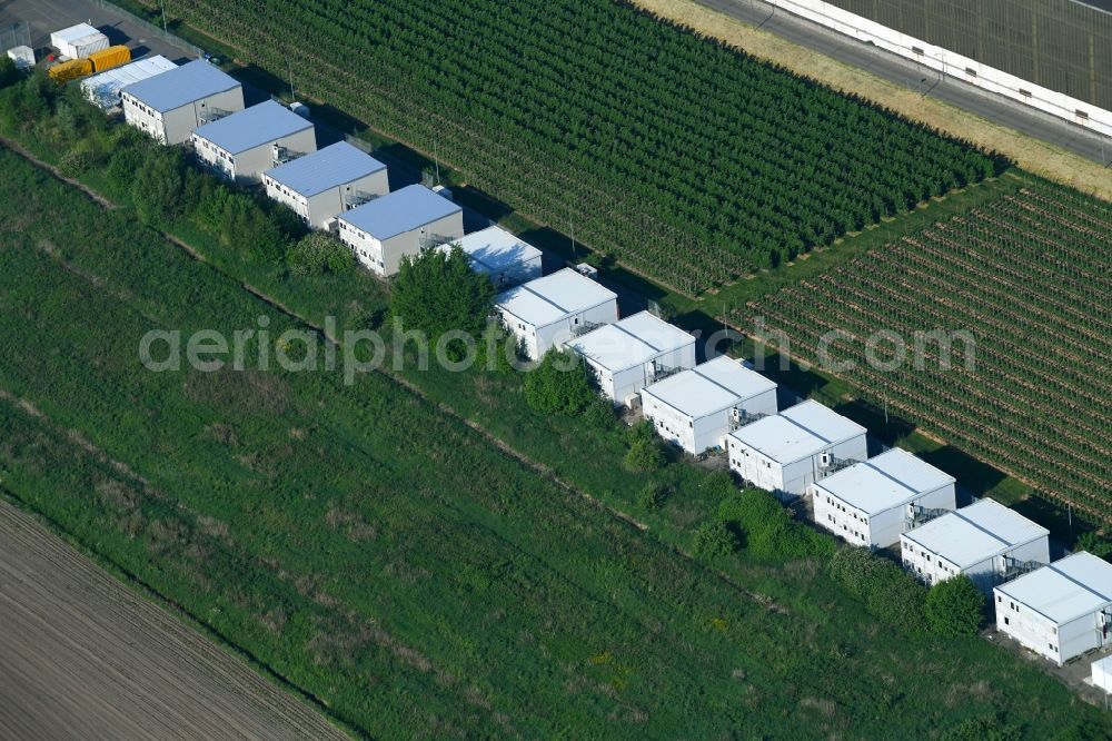 Harburg from above - Container settlement as temporary shelter and reception center for refugees near of Neuer Faehrweg in Harburg in the state Hamburg, Germany