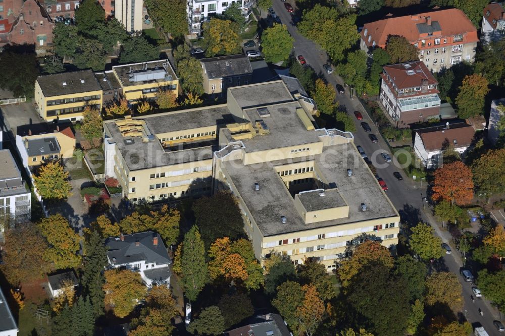 Aerial photograph Berlin - Refugee - buildings im Heim Soziales on Eschenallee in Berlin in Germany