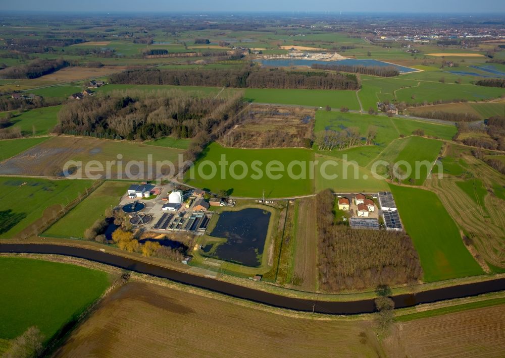 Aerial photograph Isselburg - Refugee - buildings Am Wasserwerk in Isselburg in the state North Rhine-Westphalia