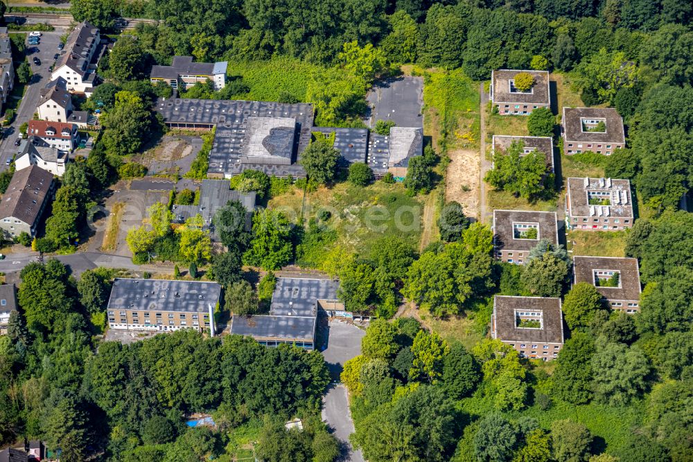 Dortmund from the bird's eye view: Refugee - buildings on street Glueckaufsegenstrasse in the district Hacheney in Dortmund at Ruhrgebiet in the state North Rhine-Westphalia, Germany