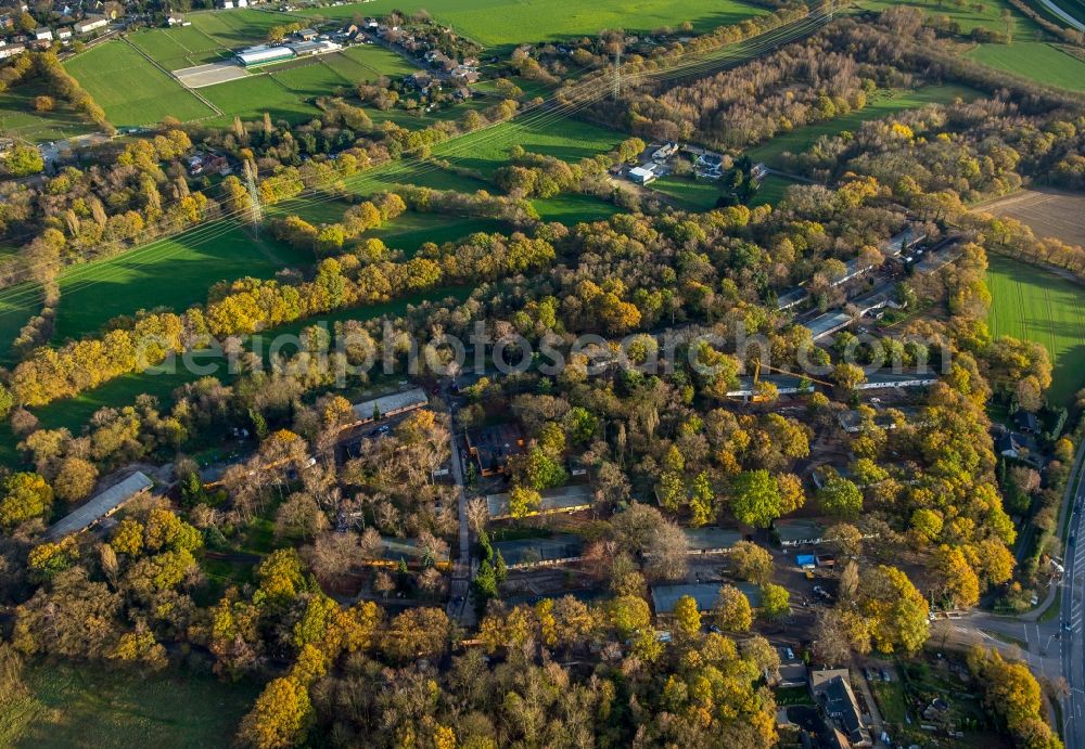 Aerial photograph Dinslaken - Refugee and asylum seekers facilities buildings and camp on site of the former mining baracks An der Fliehburg in Dinslaken in the state of North Rhine-Westphalia