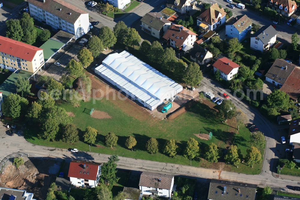 Schopfheim from the bird's eye view: Refugee - buildings im Stadtgebiet Oberfeld in Schopfheim in the state Baden-Wuerttemberg