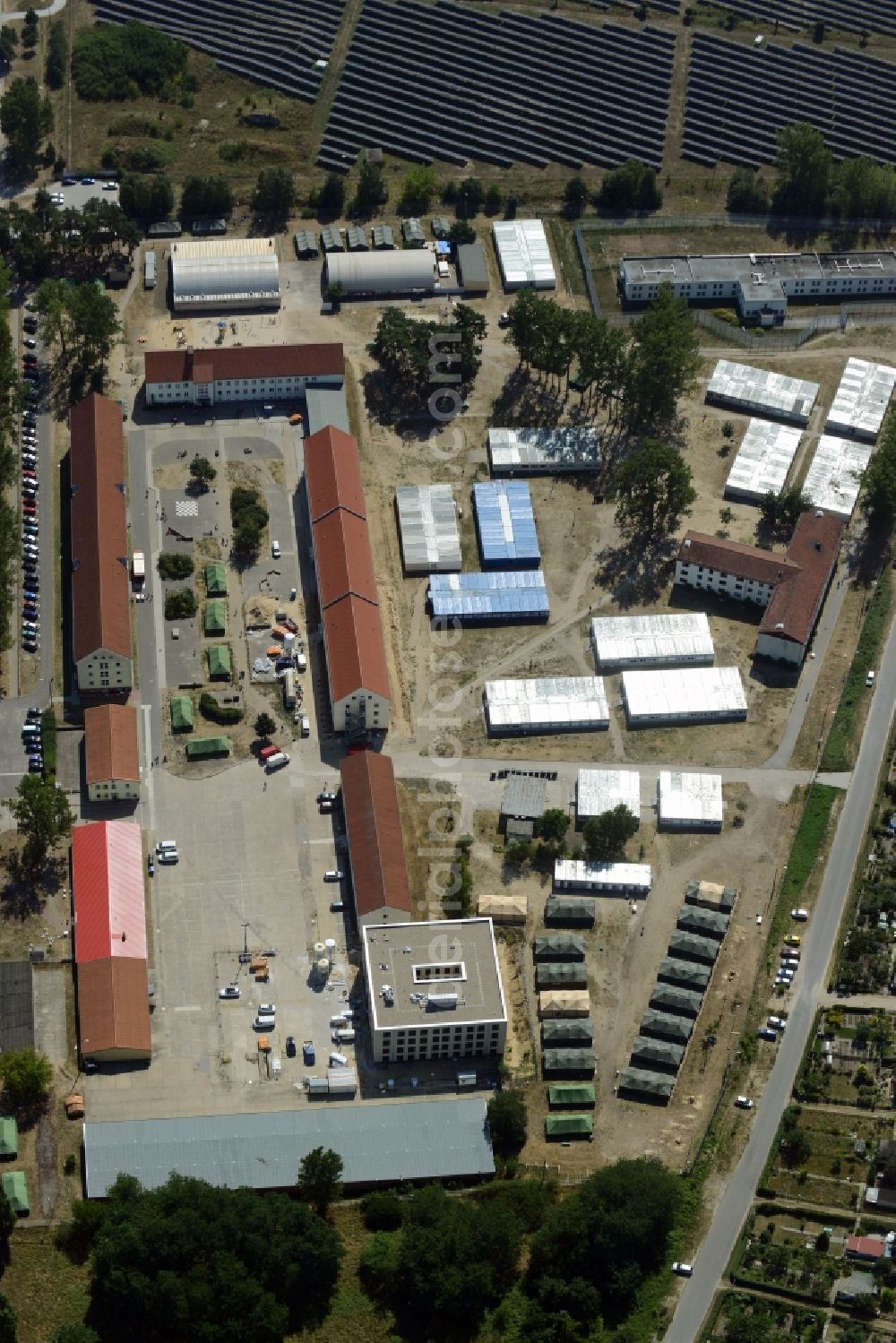 Aerial image Eisenhüttenstadt - Refugee - buildings der ZABH Zentrale Auslaenderbehoerde in Eisenhuettenstadt in the state Brandenburg