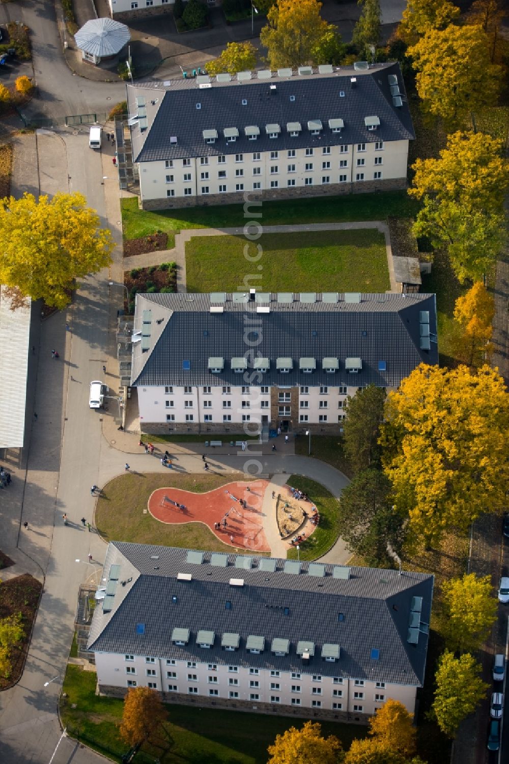 Hamm from the bird's eye view: Refugee - buildings Zentrale Unterbringungseinheit fuer Fluechtlinge (ZUE) in Hamm in the state North Rhine-Westphalia