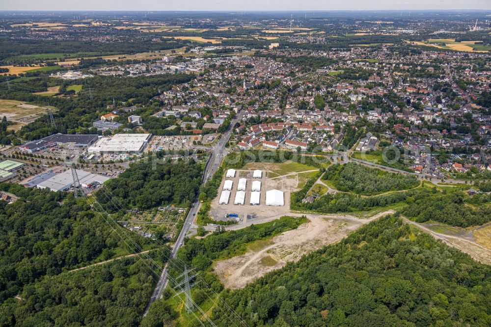 Castrop-Rauxel from above - Refugees Home camp as temporary shelter on street Habinghorster Strasse in the district Habinghorst in Castrop-Rauxel at Ruhrgebiet in the state North Rhine-Westphalia, Germany