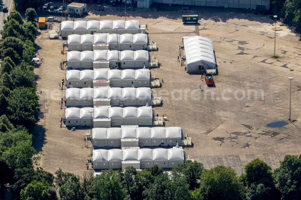 Bochum from the bird's eye view: Refugees Home camp as temporary shelter on Alte Wittener Strasse in Bochum in the state North Rhine-Westphalia