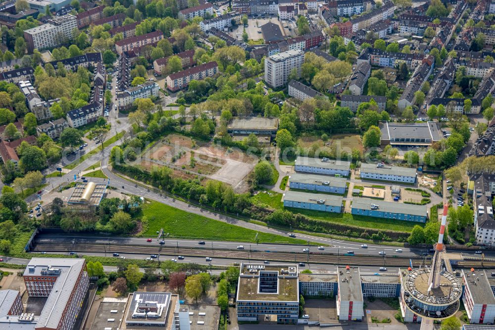 Essen from above - Refugees Home camp as temporary shelter an der Holsterhauser street in Essen in the state North Rhine-Westphalia