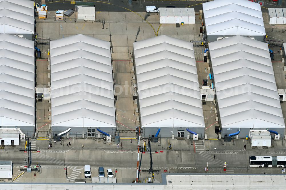 Aerial photograph Berlin - Home and asylum accommodation tent camp as makeshift accommodation Ukraine Arrivals Center TXL in the district of Tegel in Berlin, Germany