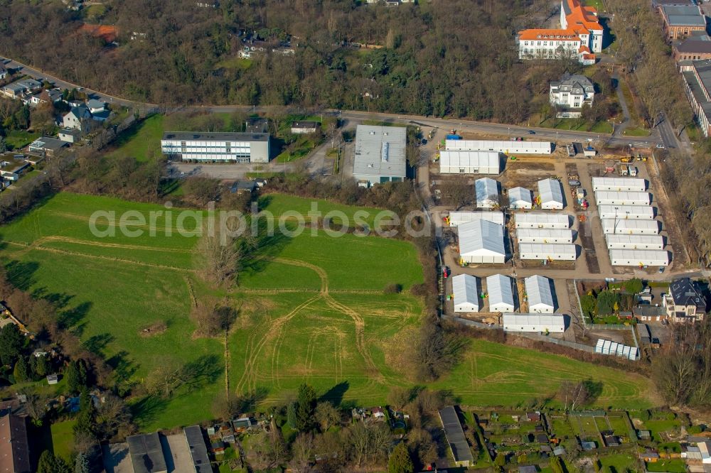 Kamp-Lintfort from the bird's eye view: Refugees Home camp as temporary shelter in the parking lot of the Friedrich-Heinrich-Allee, Zeche Friedrich Heinrich Schacht 2 in Kamp-Lintfort in the state North Rhine-Westphalia