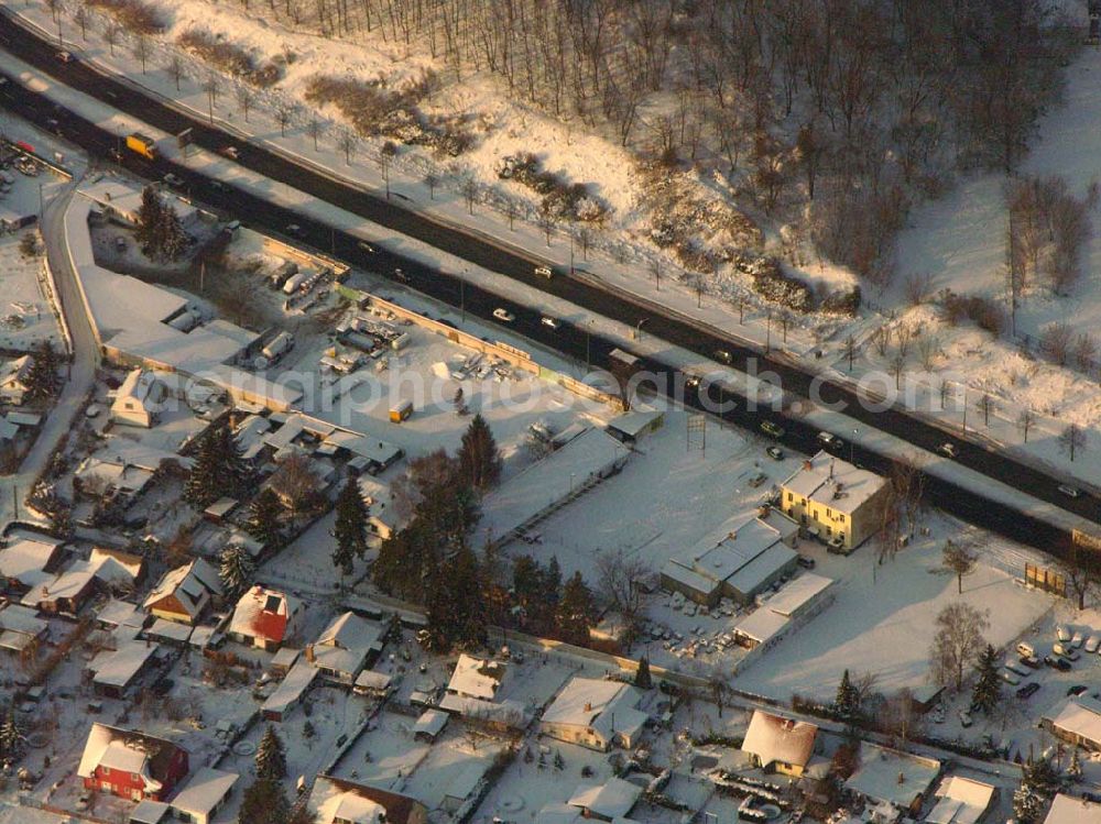 Aerial image Berlin - Bisdorf - Berlin - Bisdorf; Blick auf die Flüssiggastankstelle in Berlin-Biesdorf an der B1. FLÜSSIGGAS-KOMPLETTSERVICE Gesellschaft mbH, Alt Biesdorf 52, 12683 Berlin, Tel.: 030/ 514 47 74