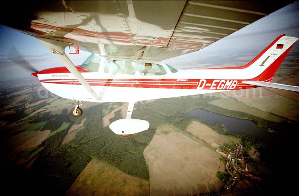 Eggersdorf from above - Flug mit einer C172 D-EGMB der AEROTOURS GmbH Strausberg über Eggersdorf in der Märkischen Schweiz in 6000 ft Höhe.