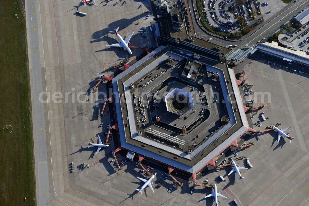 Aerial photograph Berlin - Area of ??the airport Berlin - Tegel