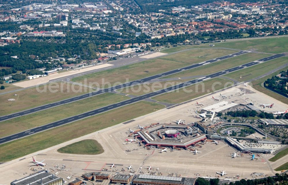 Aerial image Berlin - Flight operations at the terminal of the airport Berlin - Tegel