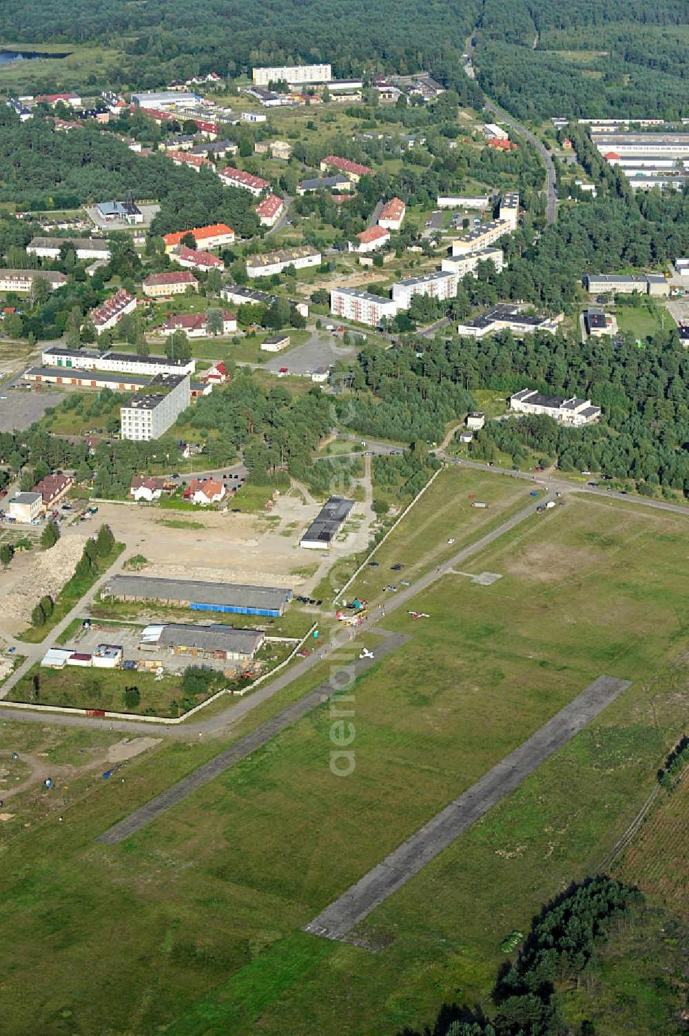 Aerial photograph Borne Sulinowo / Groß Born - View of the airfield of the former military training area of the garrison in Groß Born in the Westpommern