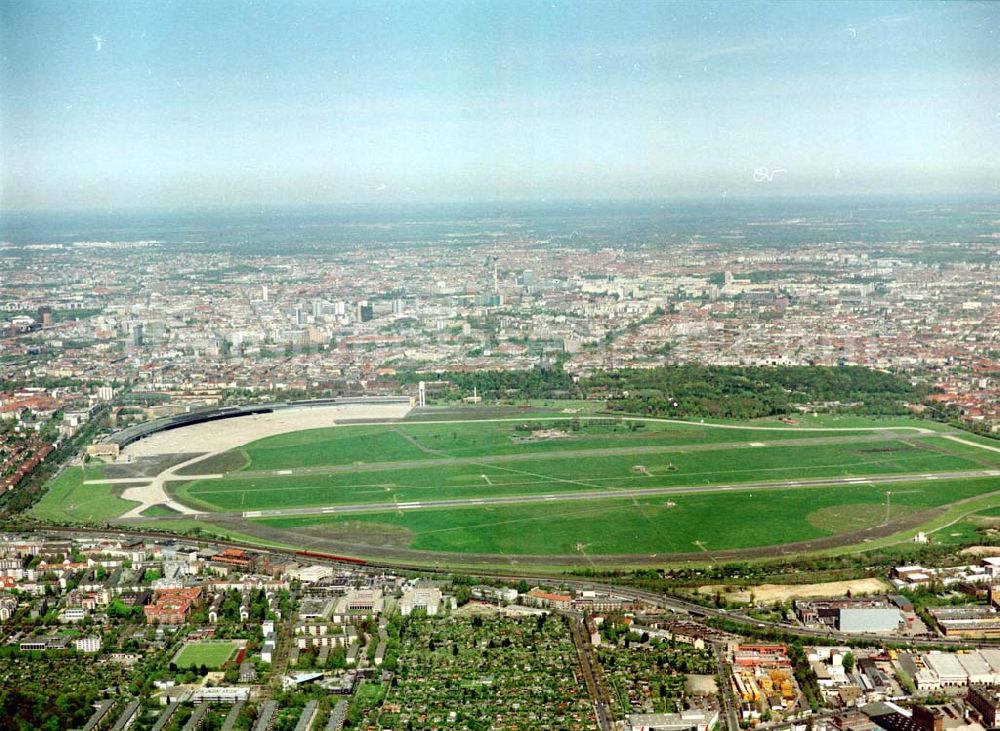 Aerial photograph Berlin - Tempelhof - Flughafen Berlin - Tempelhof.