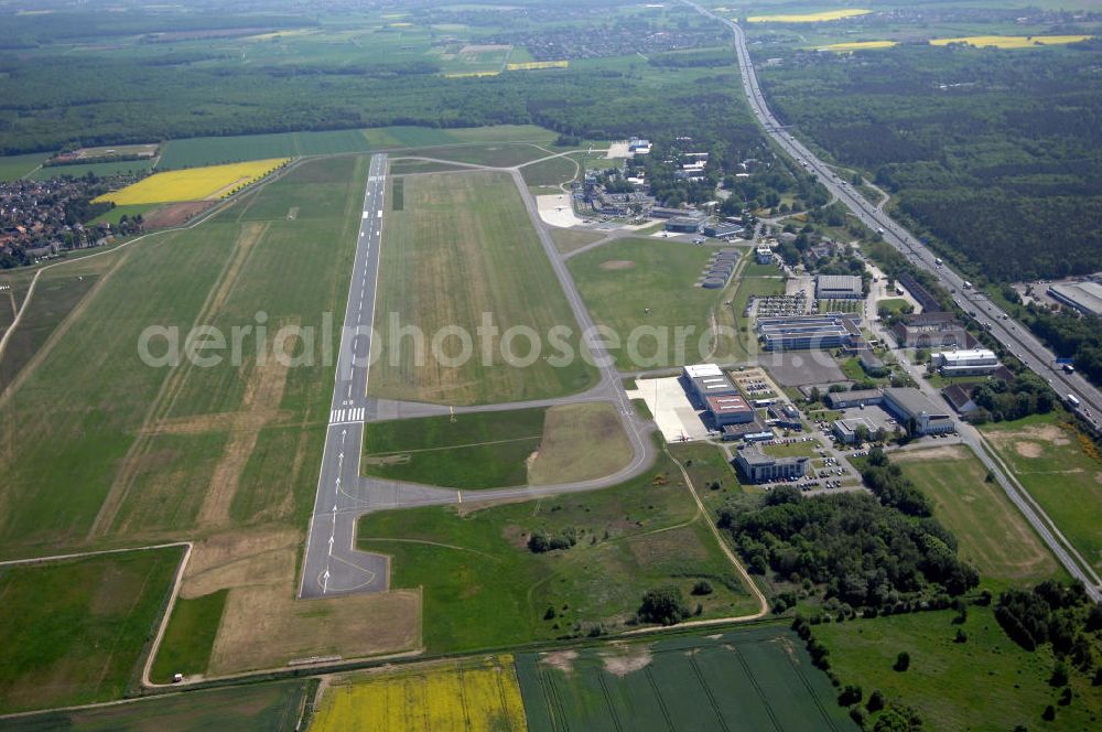 Aerial photograph Braunschweig - Blick auf den Flughafen Braunschweig - Wolfsburg. Kontakt: Flughafen Braunschweig-Wolfsburg GmbH, Lilienthalplatz 5, 38108 Braunschweig, Tel. +49 (0) 531 354 40-0; Fax +49 (0) 531 354 40-45, E-Mail: info@flughafen-braunschweig-wolfsburg.de