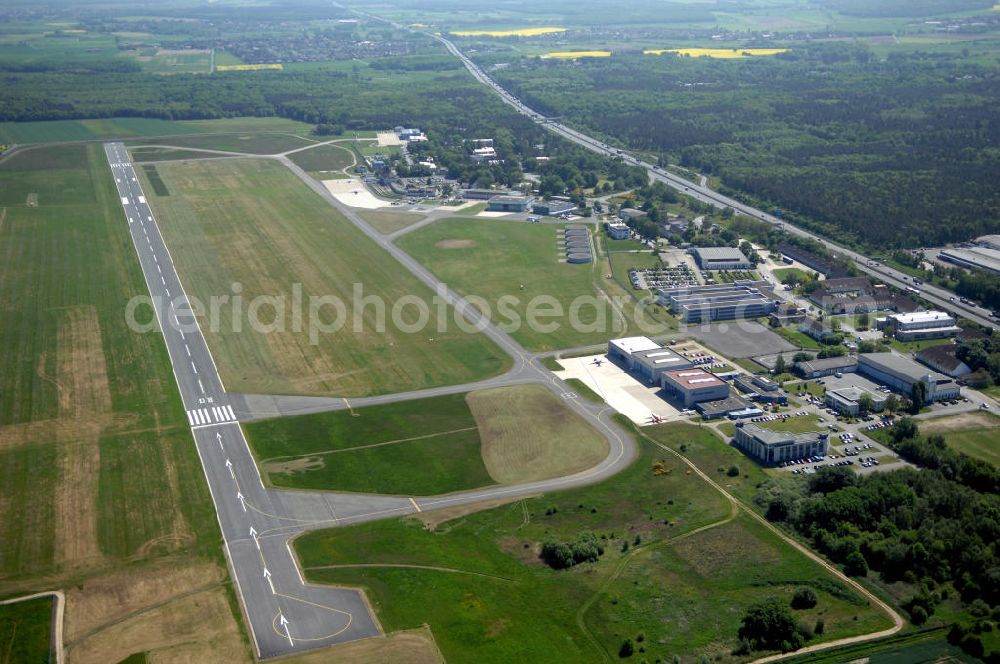 Aerial image Braunschweig - Blick auf den Flughafen Braunschweig - Wolfsburg. Kontakt: Flughafen Braunschweig-Wolfsburg GmbH, Lilienthalplatz 5, 38108 Braunschweig, Tel. +49 (0) 531 354 40-0; Fax +49 (0) 531 354 40-45, E-Mail: info@flughafen-braunschweig-wolfsburg.de