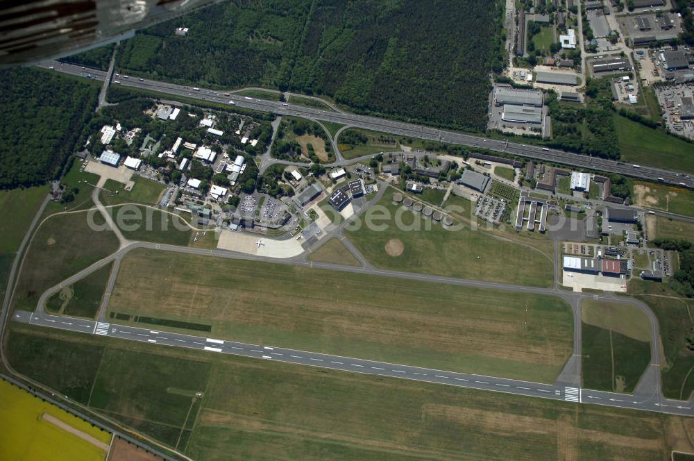 Braunschweig from the bird's eye view: Blick auf den Flughafen Braunschweig - Wolfsburg. Kontakt: Flughafen Braunschweig-Wolfsburg GmbH, Lilienthalplatz 5, 38108 Braunschweig, Tel. +49 (0) 531 354 40-0; Fax +49 (0) 531 354 40-45, E-Mail: info@flughafen-braunschweig-wolfsburg.de