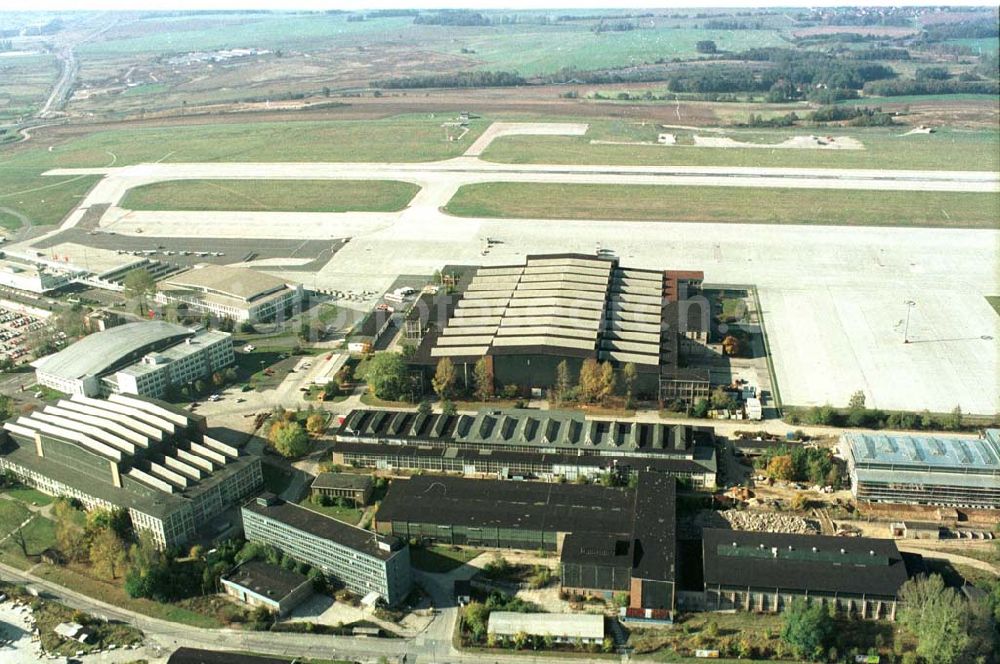 Dresden - Klotsche from the bird's eye view: Flughafen Dresden Klotsche