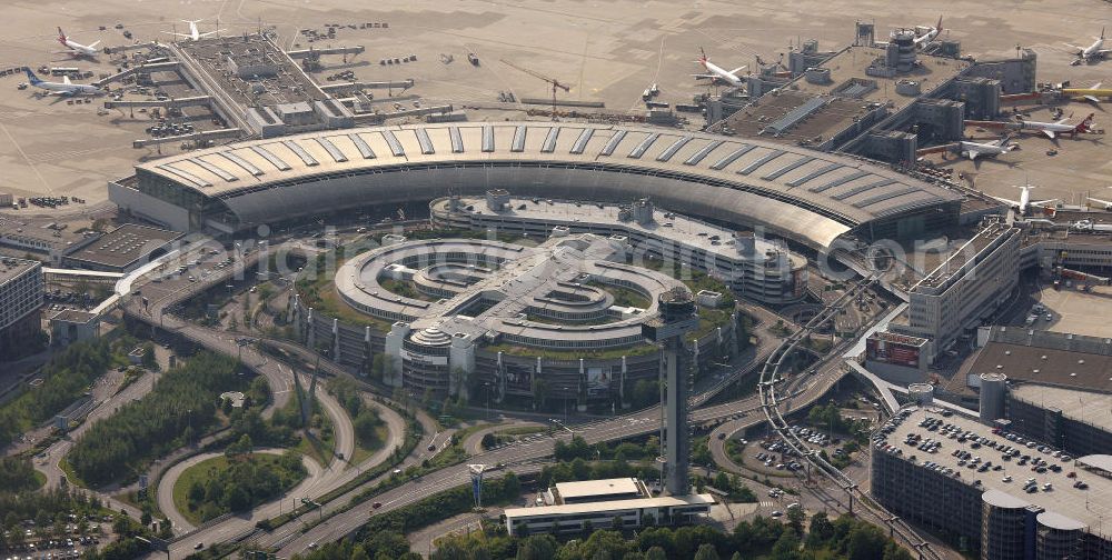 Aerial image - Blick auf den Flughafen Düsseldorf International. Dieser ist der zentrale Flughafen von Nordrhein-Westfalen. View to the Duesseldorf International Airport which is the main airport in Nothrhine Westfalia.