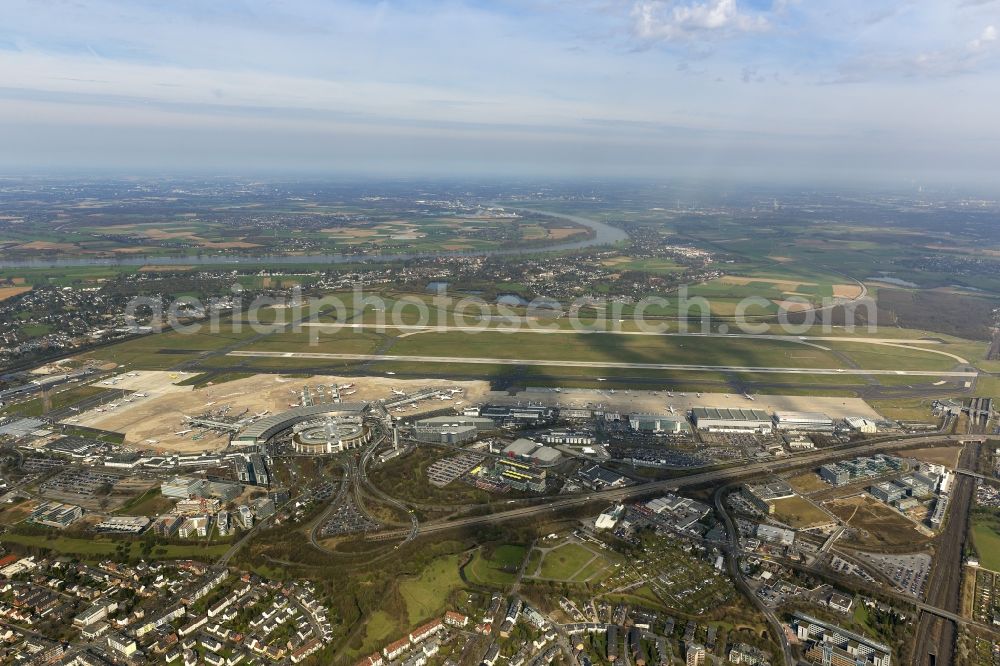 Düsseldorf from above - View of the Duesseldorf International Airport in the state North Rhine-Westphalia