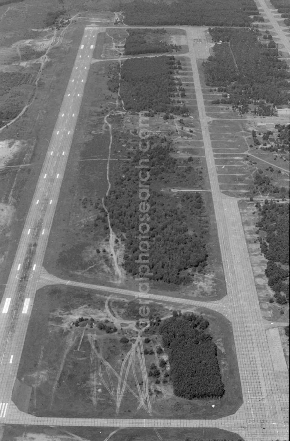 Aerial photograph Jüterborg - 28.06.95 Flughafen Jüterborg Altes Lager