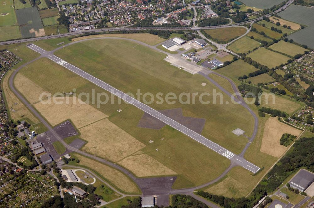 Aerial image Kiel - Blick auf den Flughafen Kiel in Schleswig-Holstein, Kontakt: