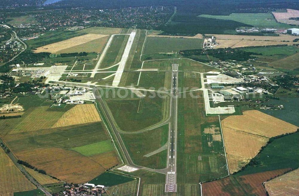 Schönefeld bei Berlin / Brandenburg from the bird's eye view: Flughafen Schönefeld