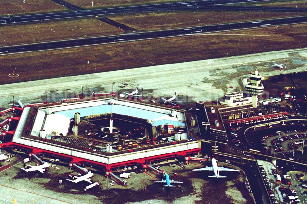 Aerial photograph Berlin - 12.02.1995 Flughafen Tegel (Ausbauphase)