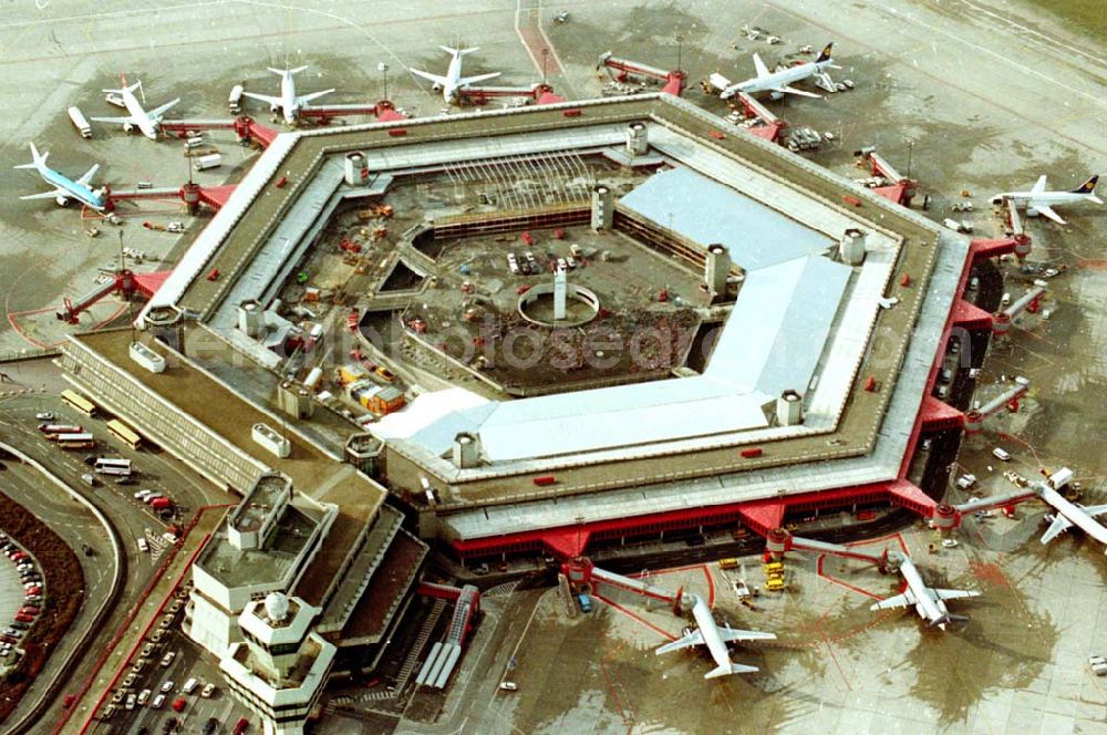 Aerial photograph Berlin - 12.02.1995 Flughafen Tegel (Ausbauphase)