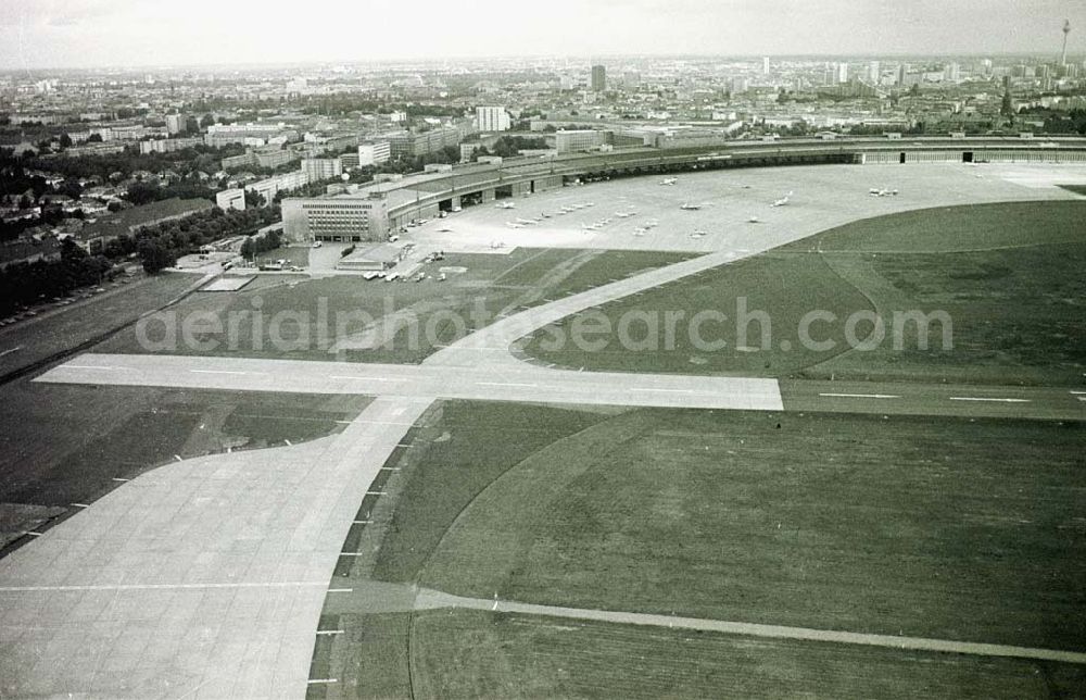 Aerial photograph Berlin - Flughafen Tempelhof