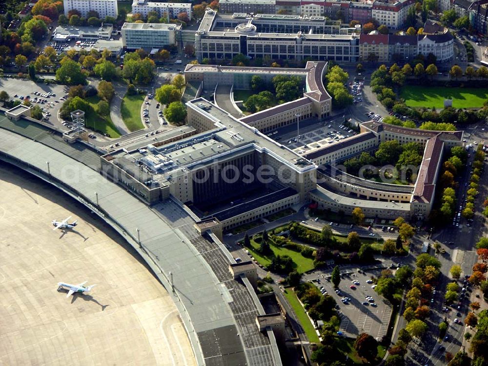 Berlin from above - 07.10.2004 Blick auf den Flughafen Berlin-Tempelhof.