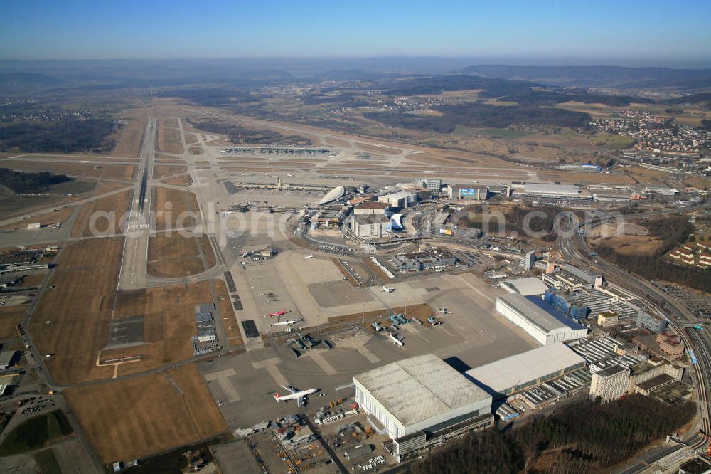 Aerial image Zürich - Gesamtansicht vom Flughafen Zürich-Kloten. Blick nach Norden in Richtung Piste 34. General view from the grounds of the airport Zurich-Kloten.