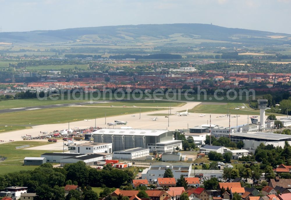 Aerial photograph Erfurt - Runway with hangar taxiways and terminals on the grounds of the airport in Erfurt in the state Thuringia