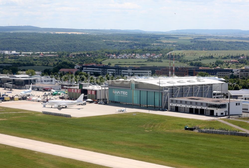 Aerial image Erfurt - Runway with hangar taxiways and terminals on the grounds of the airport in Erfurt in the state Thuringia