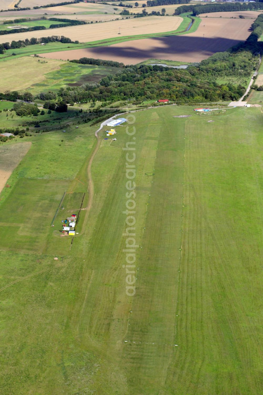 Aerial photograph Bad Langensalza - Flugplatz / Sonderlandeplatz EDEB Bad Langensalza in Thüringen. Special airfield EDEB Bad Langensalza in Thuringia.