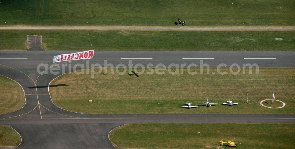 Aerial photograph Bonn - View of the airfield Bonn / Hangelar in the state North Rhine-Westphalia