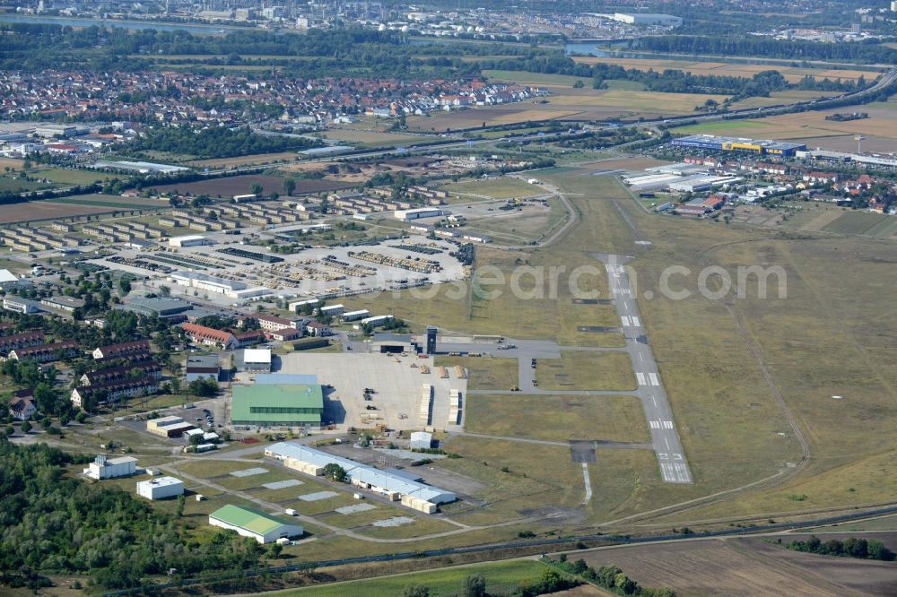 Aerial image Mannheim - Runway with tarmac terrain of airfield Flugplatz Coleman in Mannheim in the state Baden-Wuerttemberg