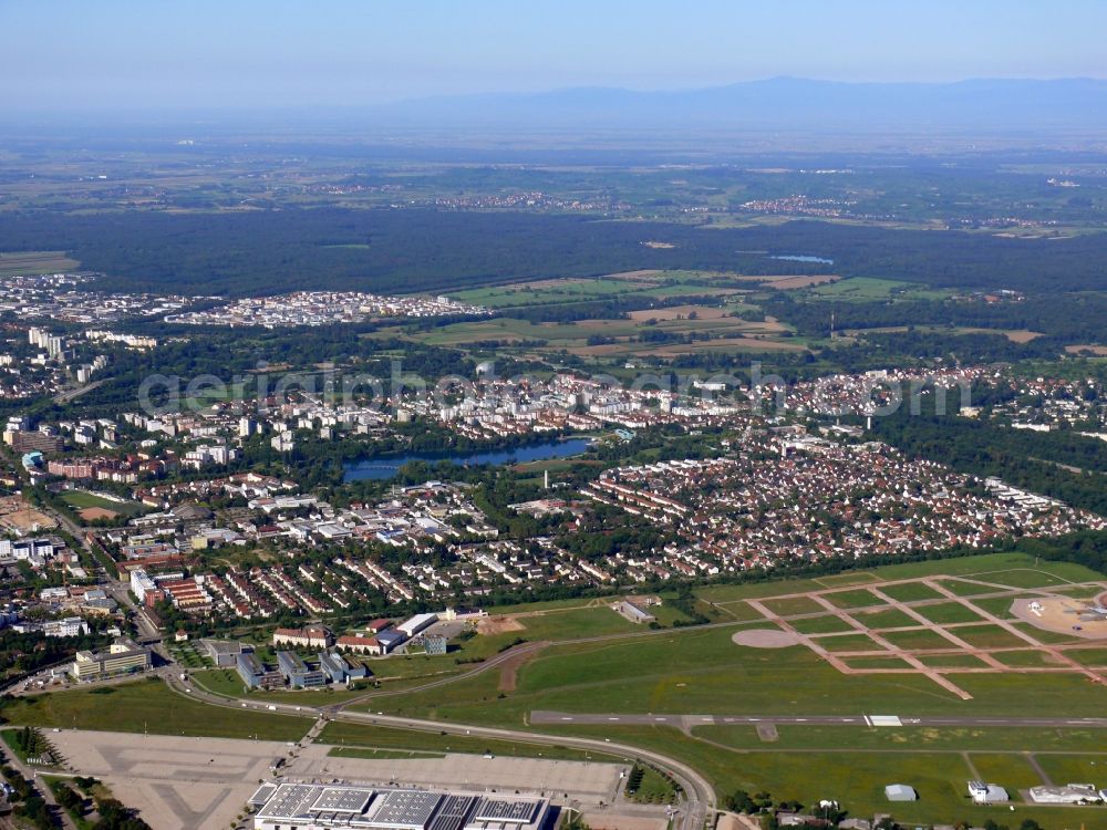 Aerial photograph Freiburg im Breisgau - Runway with tarmac terrain of airfield in Freiburg im Breisgau in the state Baden-Wuerttemberg, Germany