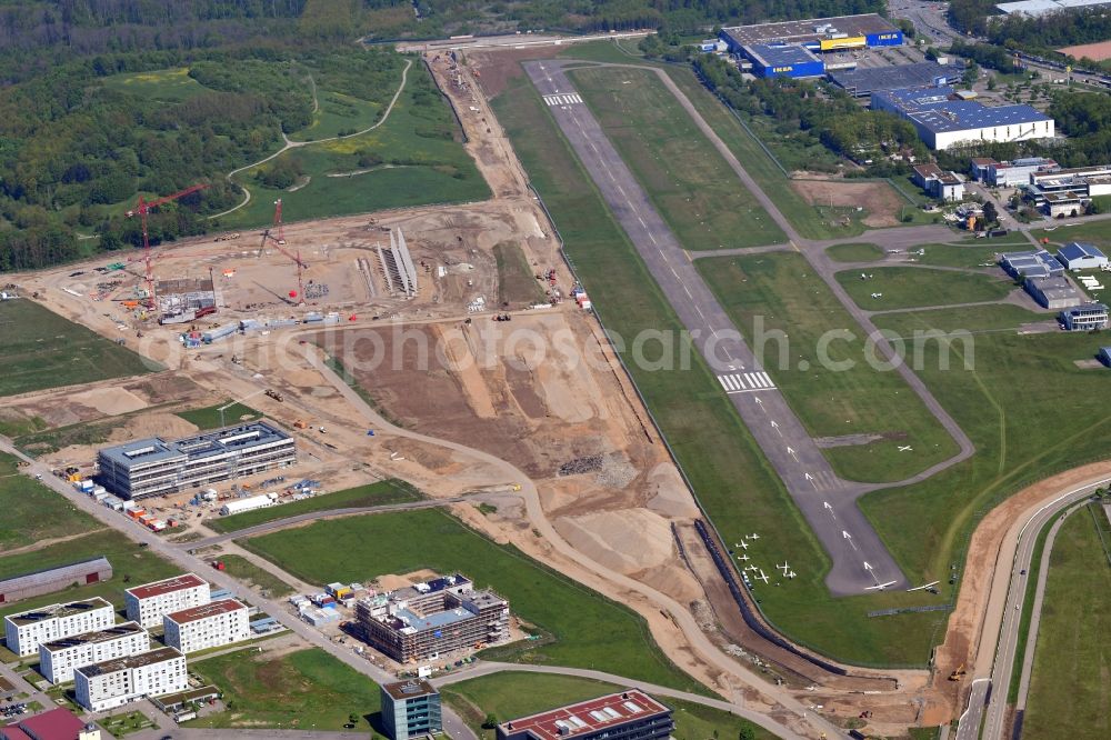 Aerial photograph Freiburg im Breisgau - Runway with tarmac terrain of airfield in Freiburg im Breisgau in the state Baden-Wurttemberg, Germany