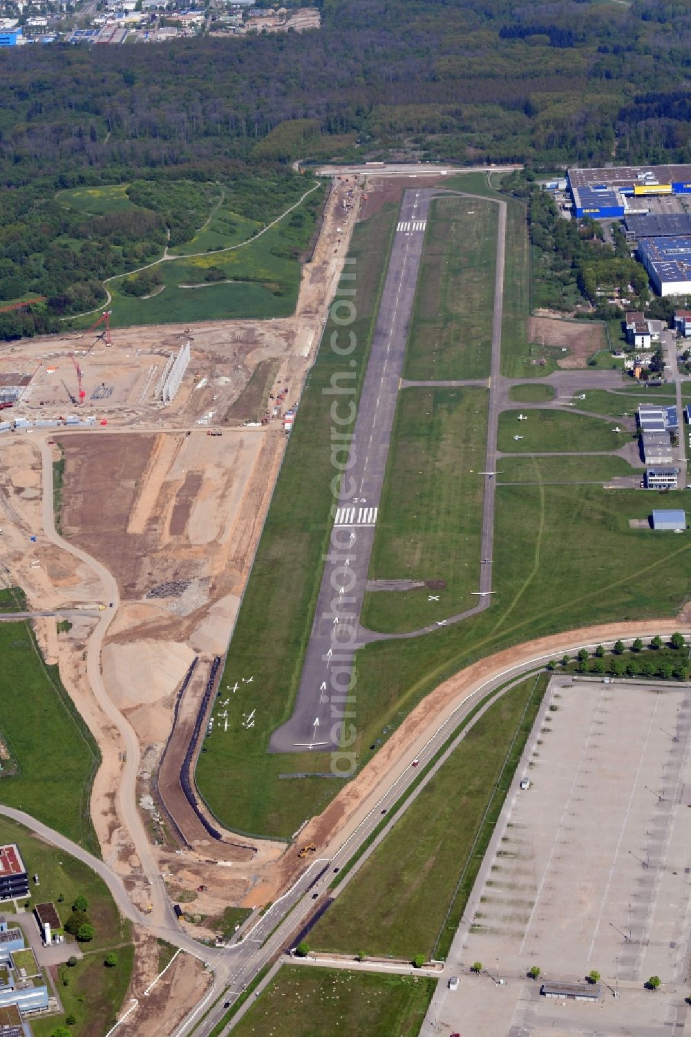 Freiburg im Breisgau from the bird's eye view: Runway with tarmac terrain of airfield in Freiburg im Breisgau in the state Baden-Wurttemberg, Germany