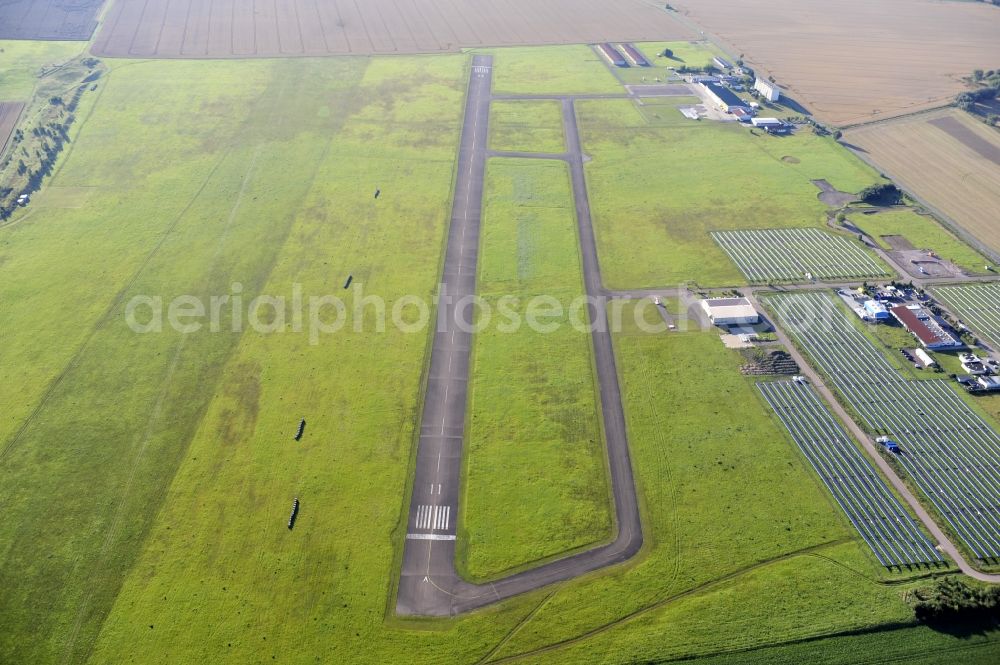 Oppin from the bird's eye view: View of the airport Halle / Oppin in Oppin in Saxony-Anhalt