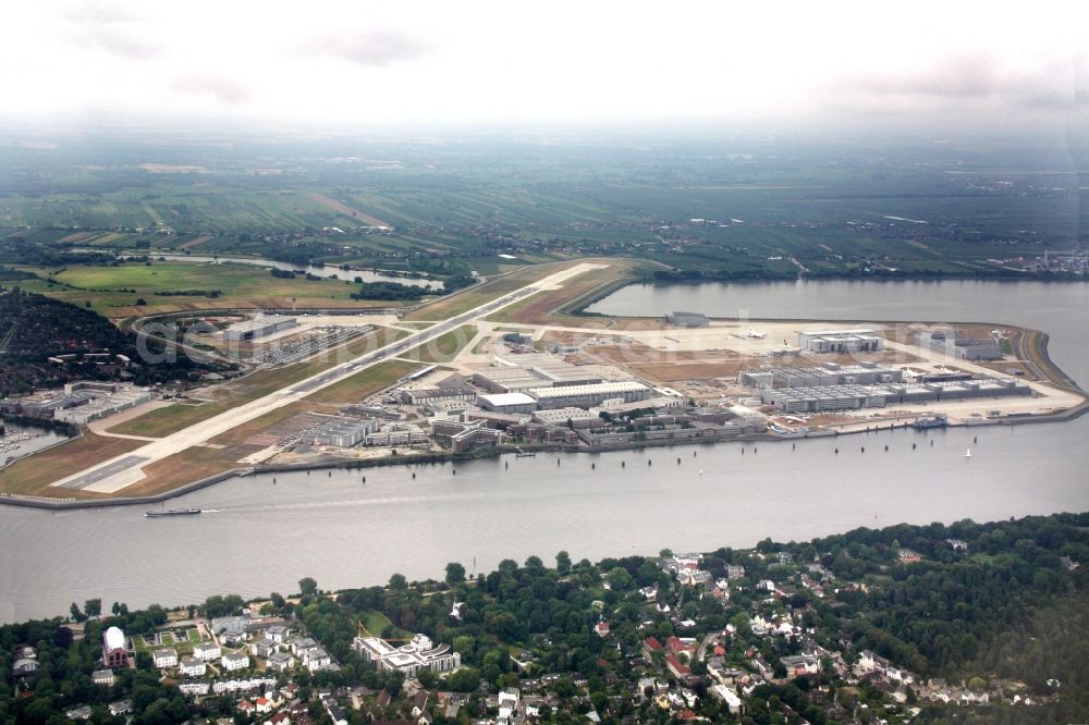 Aerial photograph Hamburg - Airfield Hamburg-Finkenwerder