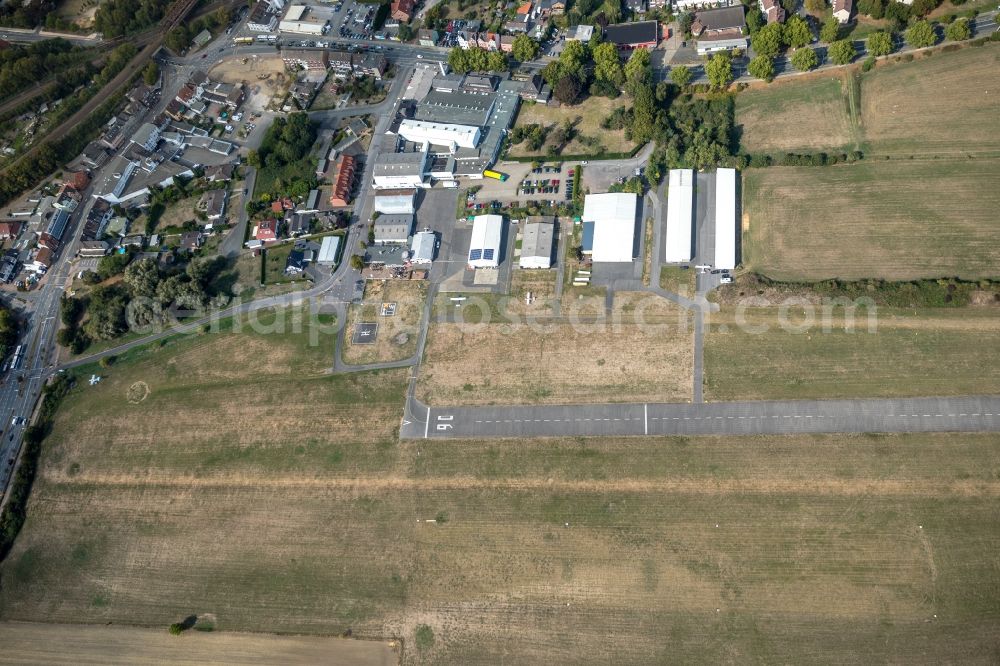 Aerial image Hamm (Westfalen) - Runway with tarmac terrain of airfield in Hamm (Westfalen) in the state North Rhine-Westphalia, Germany