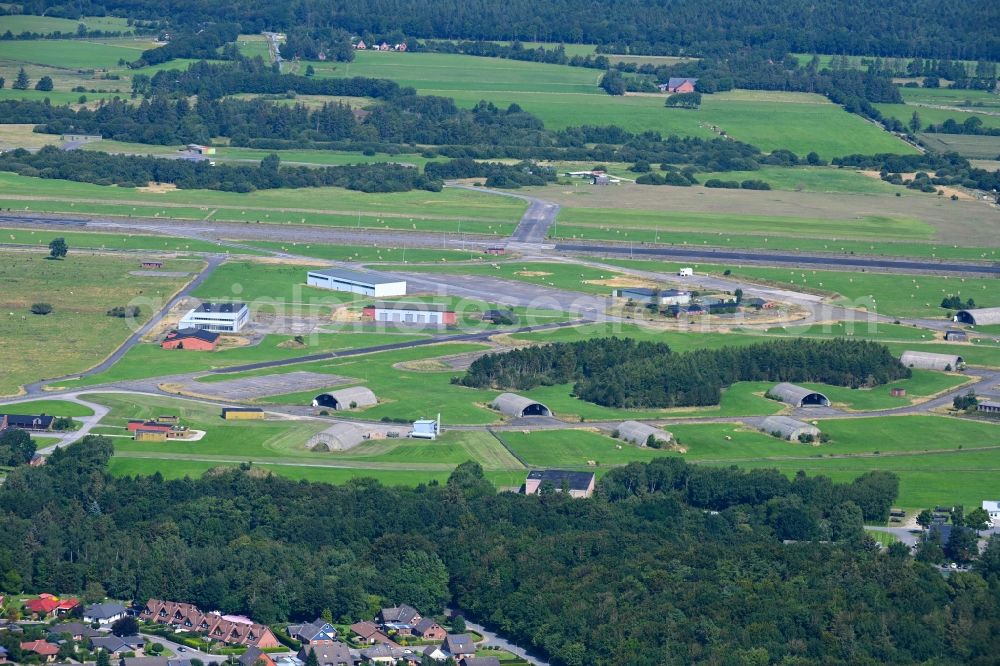 Leck from above - Runway with tarmac terrain of airfield in Leck in the state Schleswig-Holstein, Germany