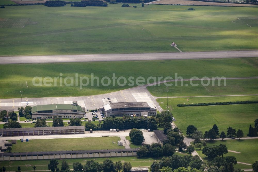 Tulln an der Donau from the bird's eye view: Runway with tarmac terrain of military airfield Militaerflugplatz Langenlebarn on the Brumowskigasse in Tulln an der Donau in Lower Austria, Austria