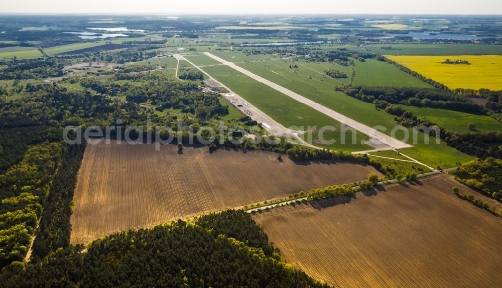 Aerial image Lärz - Grounds of Mueritz Airpark in Laerz in Mecklenburg - Western Pomerania. The former military airfield, the airfield Rechlin is used for civilian today