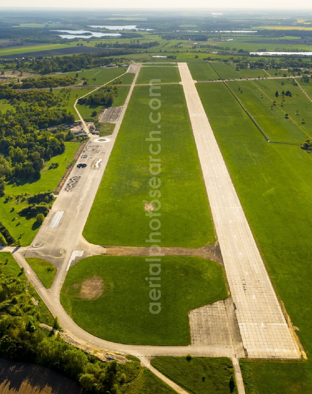 Aerial image Lärz - Grounds of Mueritz Airpark in Laerz in Mecklenburg - Western Pomerania. The former military airfield, the airfield Rechlin is used for civilian today