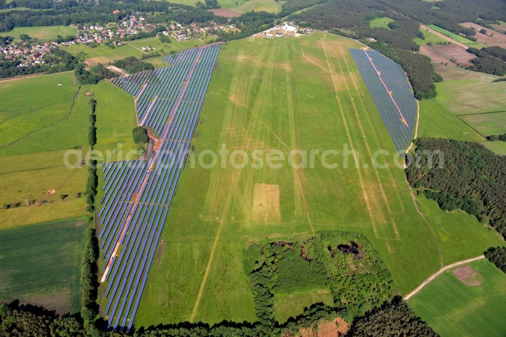 Neuhausen from above - Runway with tarmac terrain of airfield in Neuhausen in the state Brandenburg, Germany